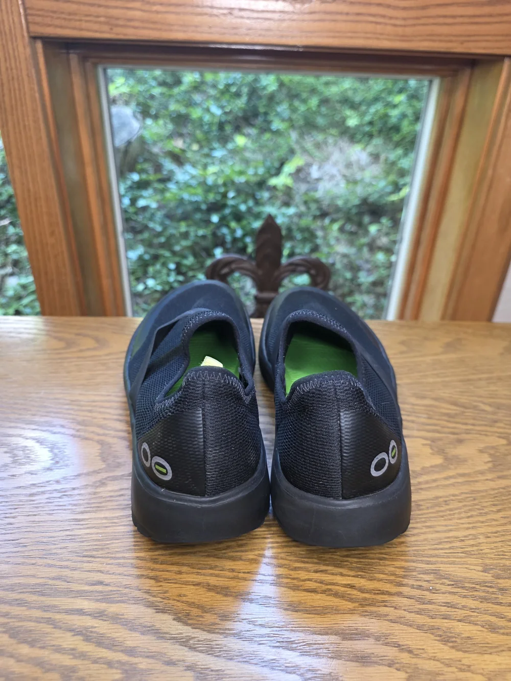 OOFOS slip loafers